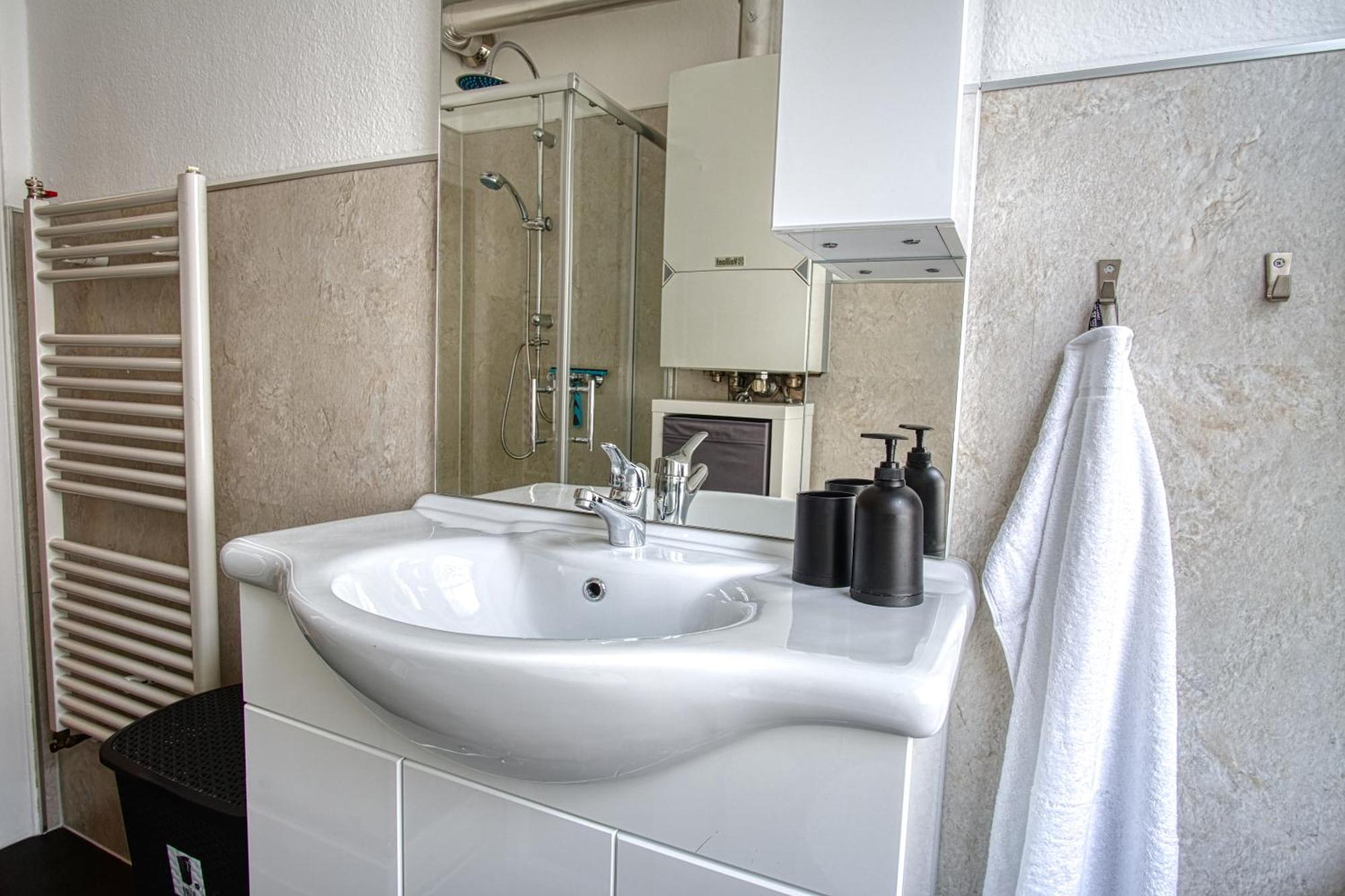 Homefy Sleep & Relax Apartment - Free Parking - Top Location Έσσεν Εξωτερικό φωτογραφία